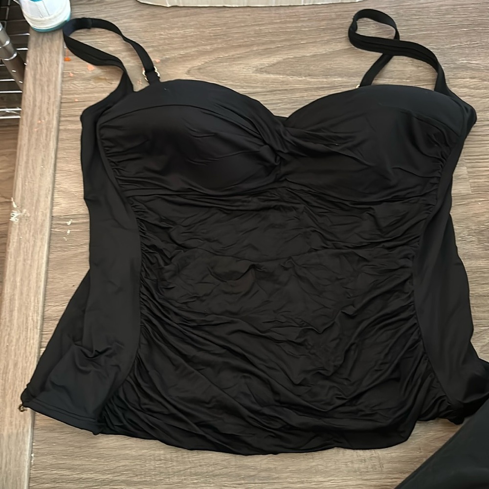 LA Blanca tankini swim top 22W